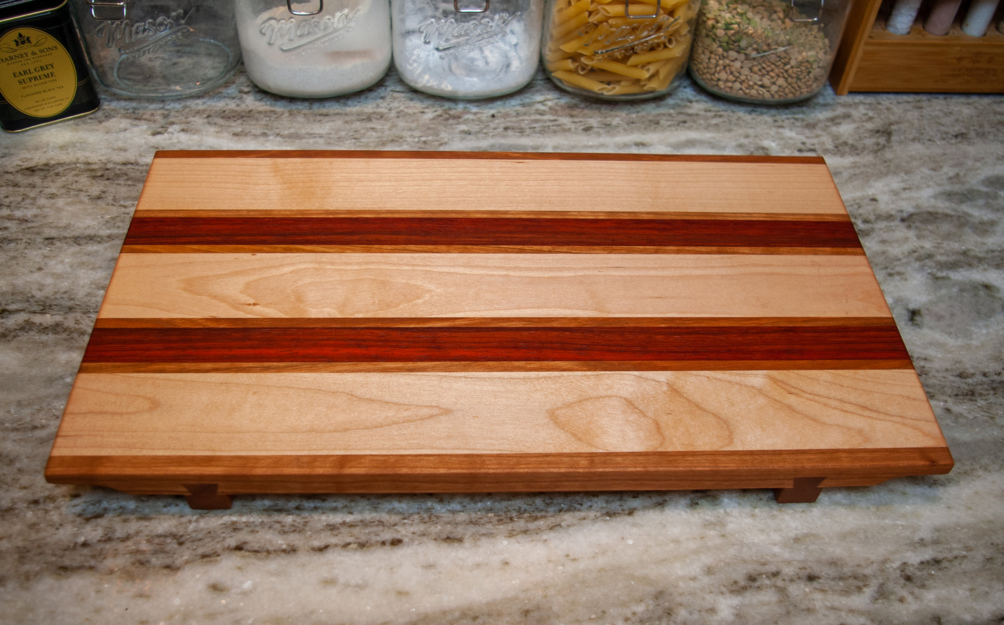 Cutting Board with Dovetail Feet – Maple/Cherry/Paduk