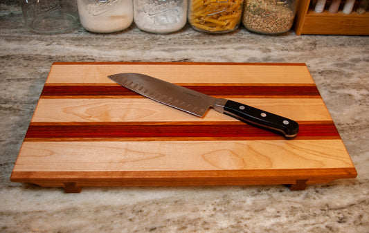 Cutting Board with Dovetail Feet – Maple/Cherry/Paduk